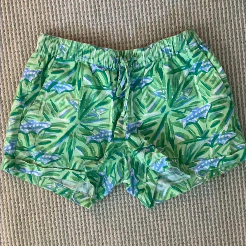 Vineyard vines shorts